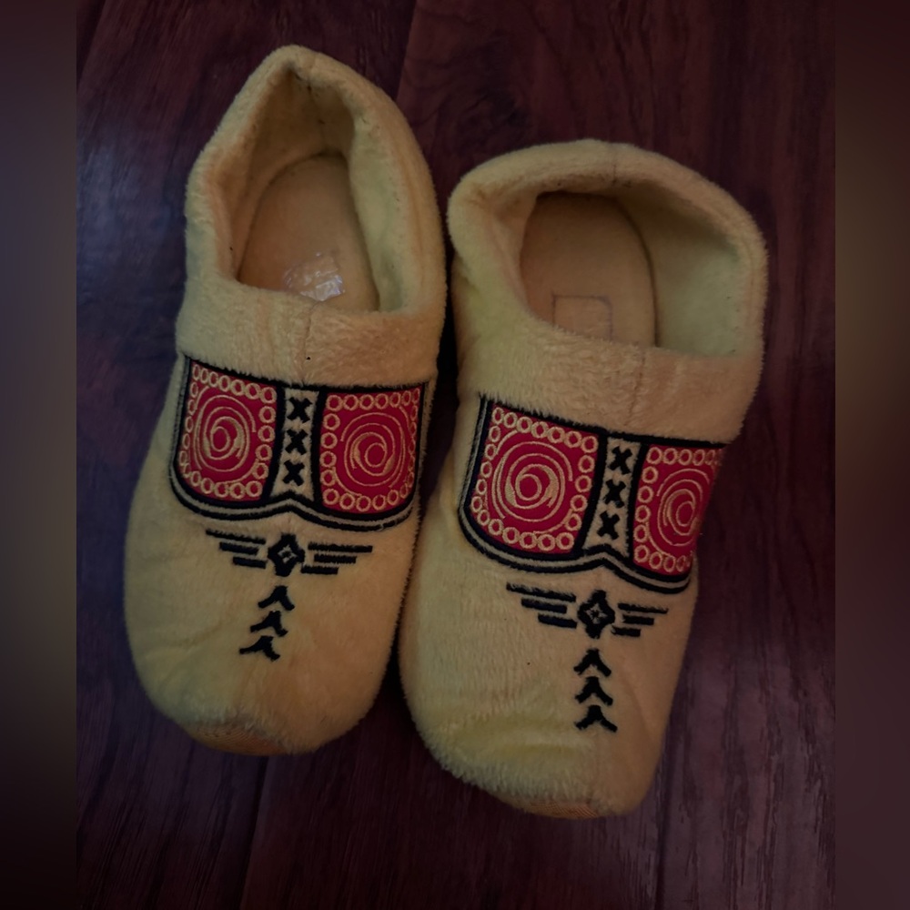 Dutch klompen slippers